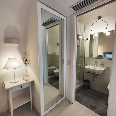 Daire Kenzia Beachfront Location & Bus Hub Minori