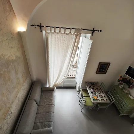 Kenzia Beachfront Location & Bus Hub Minori