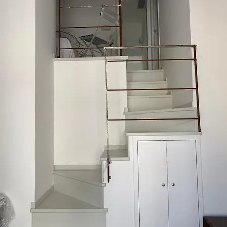 Apartamento Kenzia Beachfront Location & Bus Hub